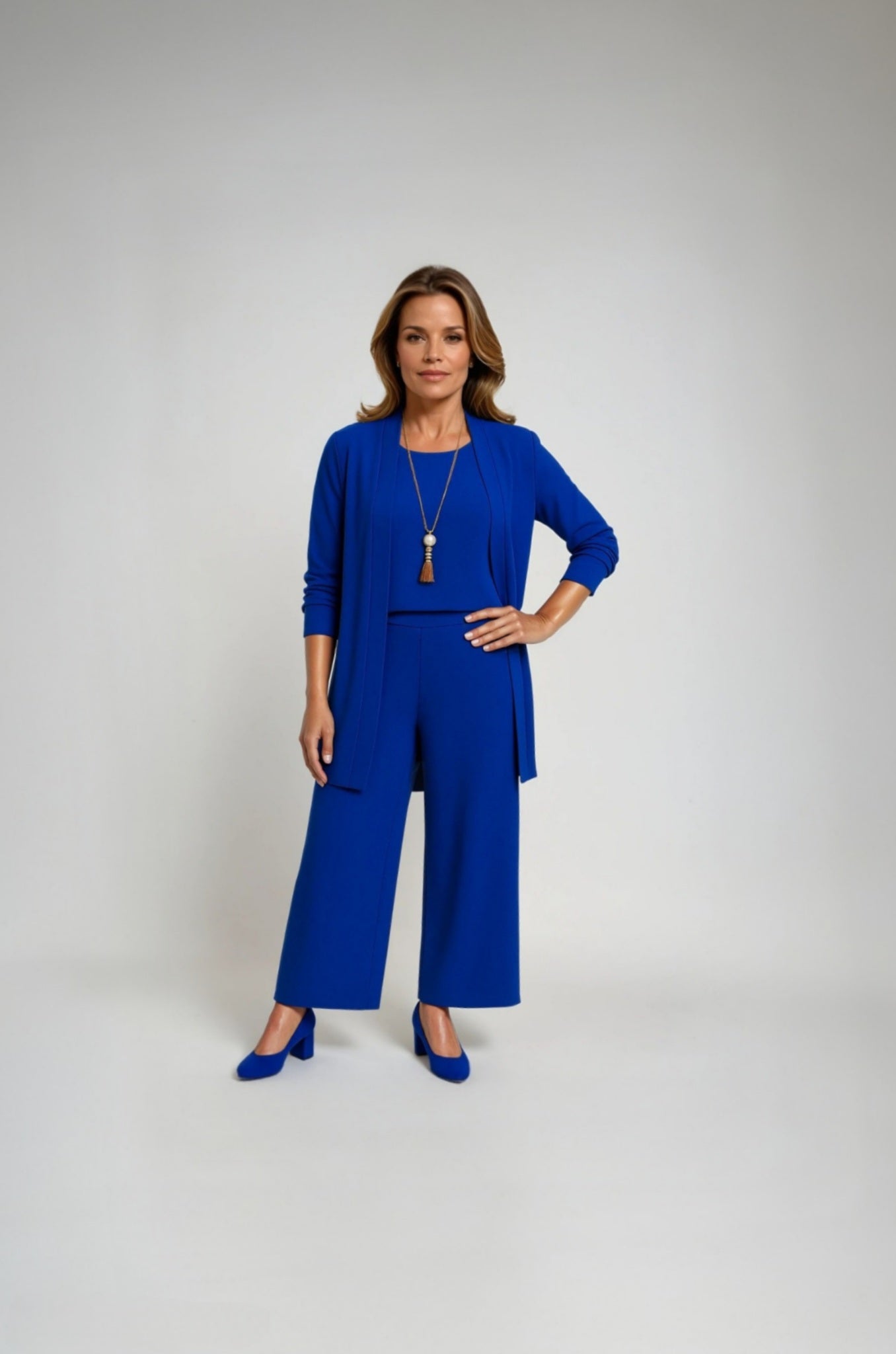 Sofia | 3-teiliges Luxus-Set mit Mantel, Top & Weitbeinhose