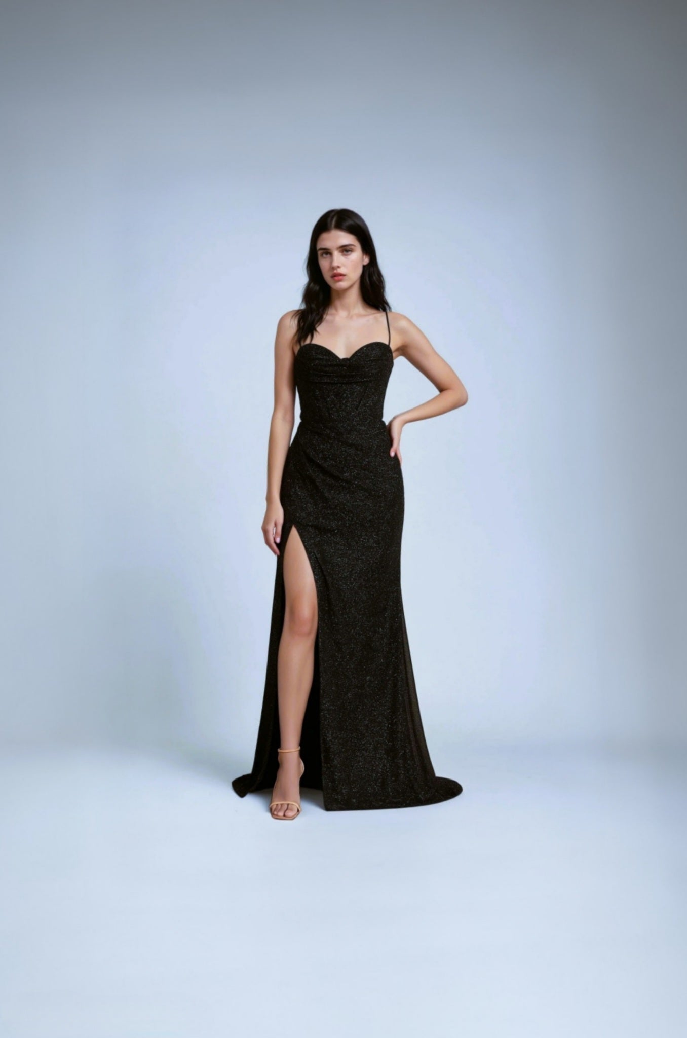 Eva | Romantisches Kleid mit Pailletten und Korsett