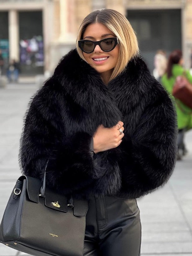 Mila | Luxuriöser Faux Fur Mantel für stilvolle Wintertage
