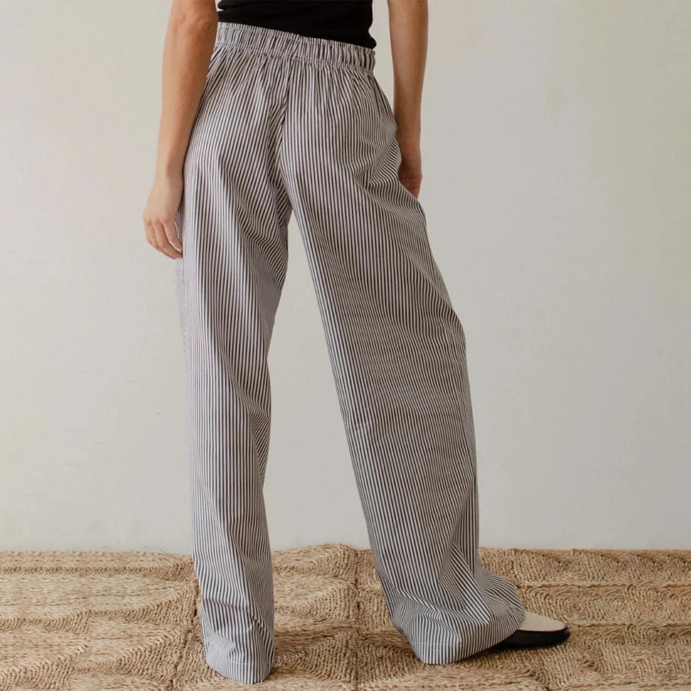 Lina | Locker geschnittene Streifenhose mit Gummibund