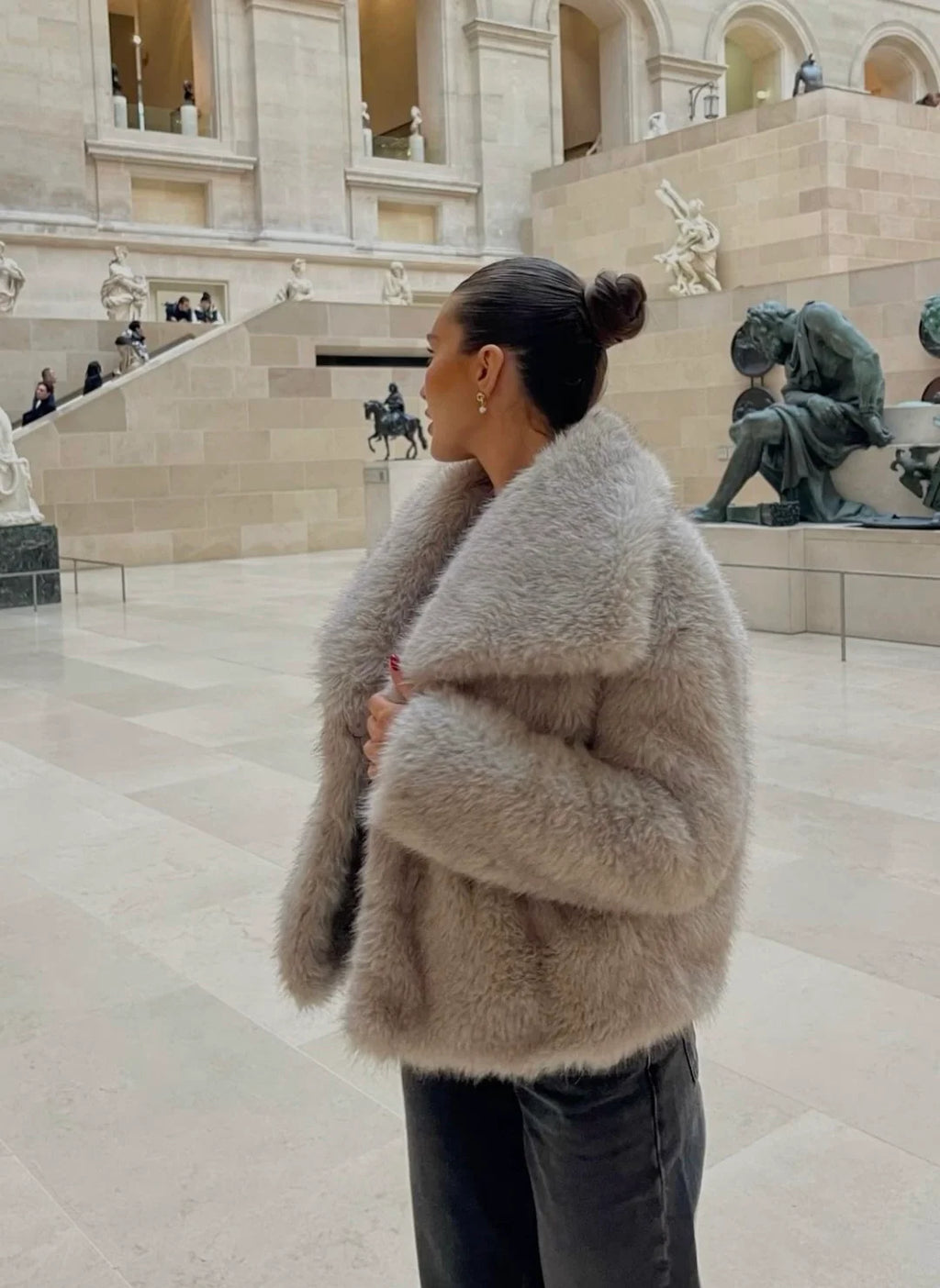 Mila | Luxuriöser Faux Fur Mantel für stilvolle Wintertage