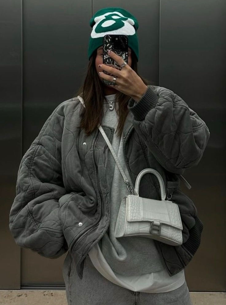 Maxime | Gepolsterte Oversized Bomberjacke in Vintage-Grau