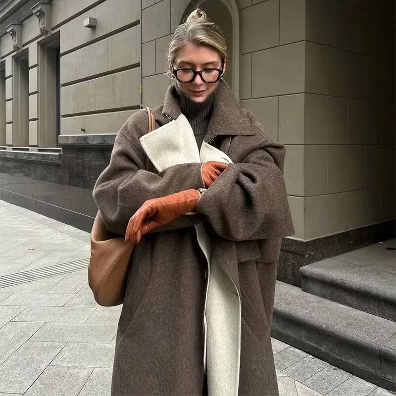 Belia | Zweifarbiger Trenchcoat mit Oversize-Flair