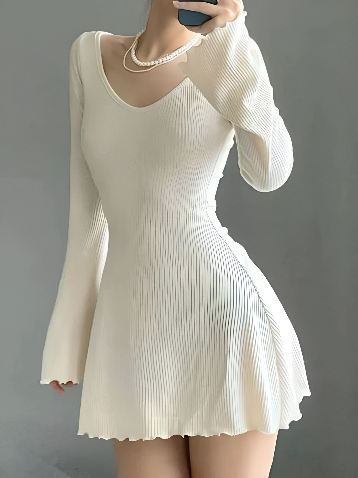 Erika | Elegantes Minikleid mit Kaschmir-Gefühl