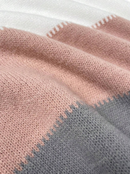 Cindy | Lässiger Strickpullover mit modernem Animal-Detail