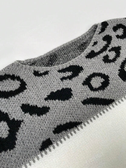 Cindy | Lässiger Strickpullover mit modernem Animal-Detail