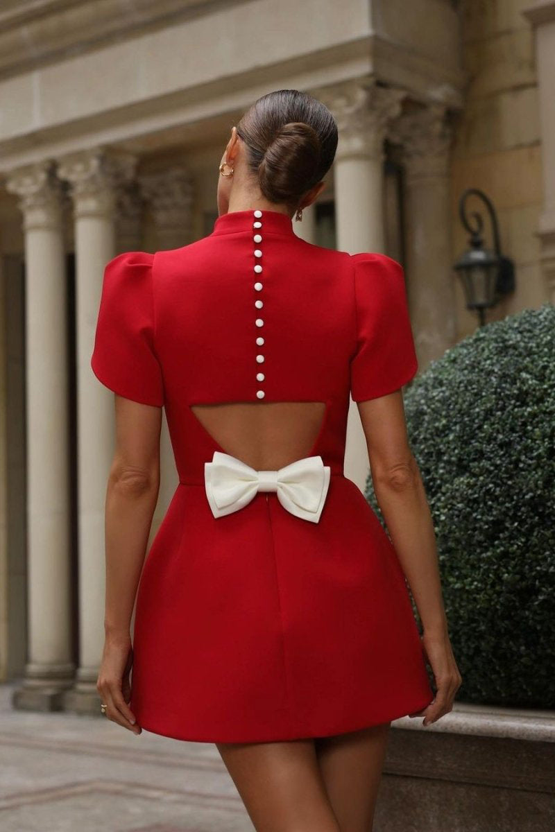 Mia | Elegantes Minikleid mit Rückenschleife und Puffärmeln