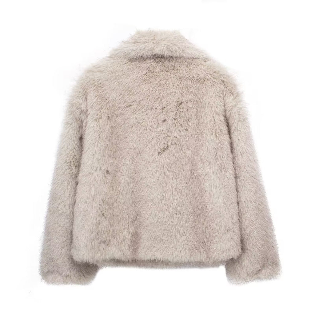 Mila | Luxuriöser Faux Fur Mantel für stilvolle Wintertage
