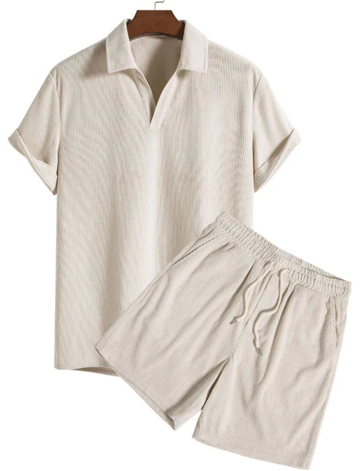 Andreas | Velours-Zweiteiler aus Polo & Shorts