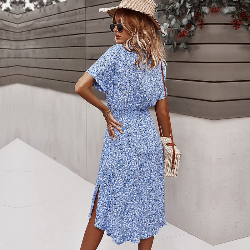 Antonia | Feminines Blumenkleid mit Taillengürtel und romantischem Flair