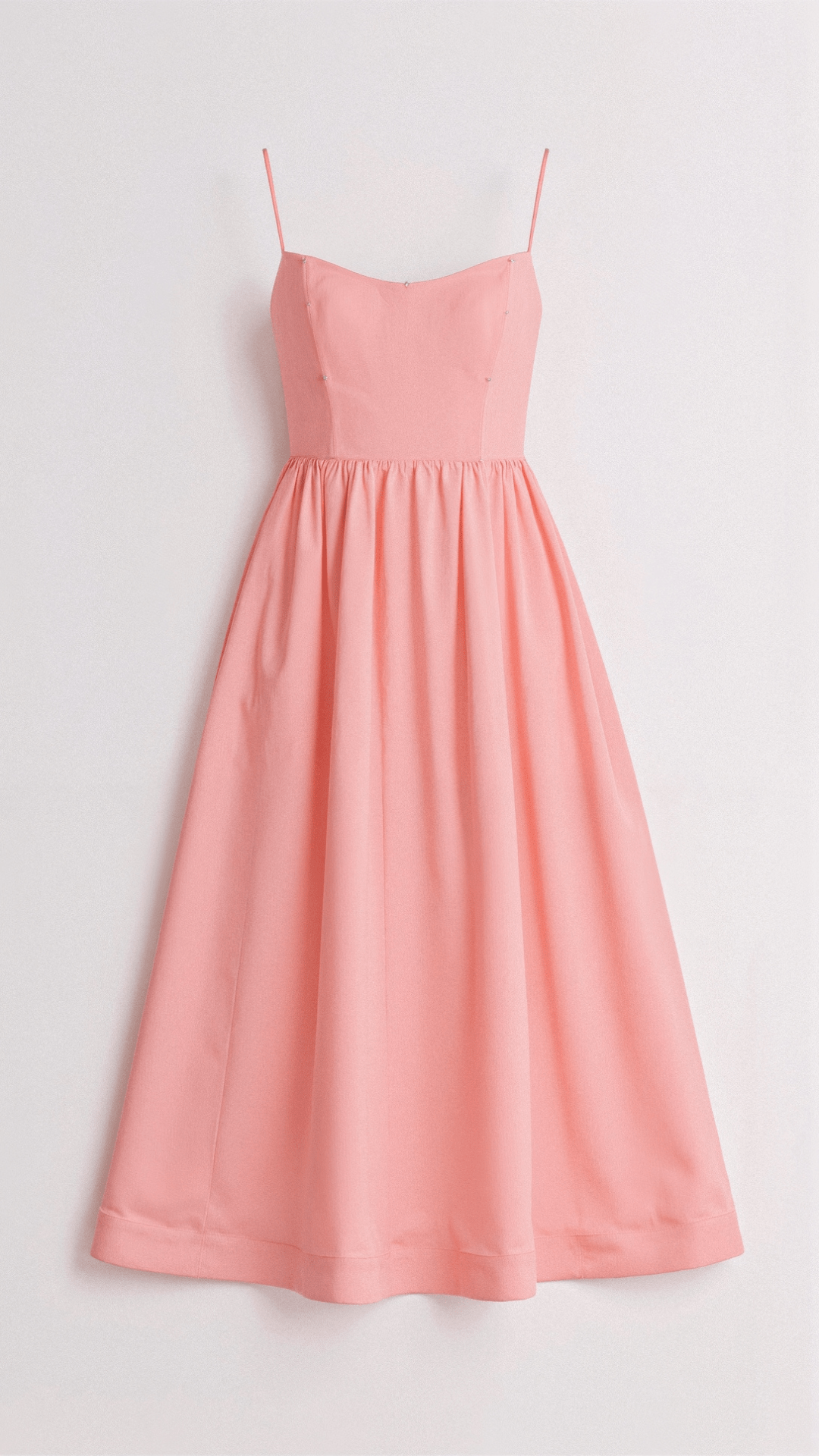 Eileen | Elegantes Midikleid mit zarten Trägern und femininer Leichtigkeit
